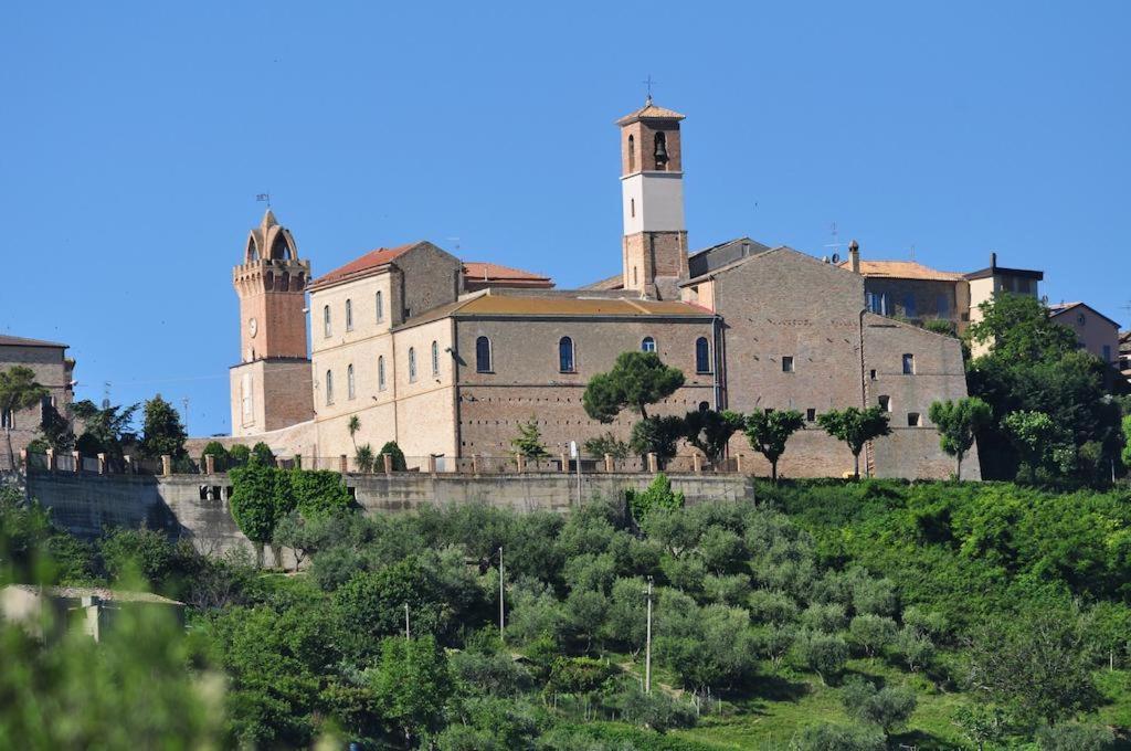 Villa Dei Romanzi 托尔托雷托 外观 照片