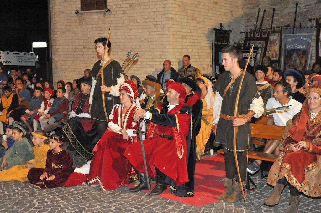 Villa Dei Romanzi 托尔托雷托 外观 照片