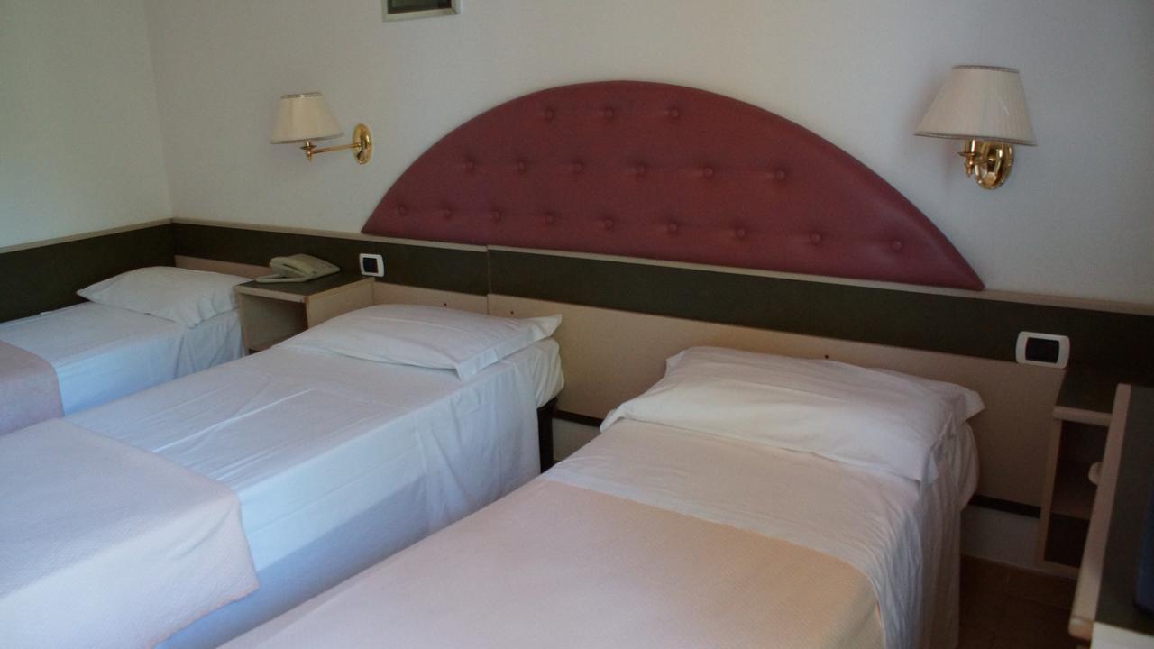 Villa Dei Romanzi 托尔托雷托 外观 照片