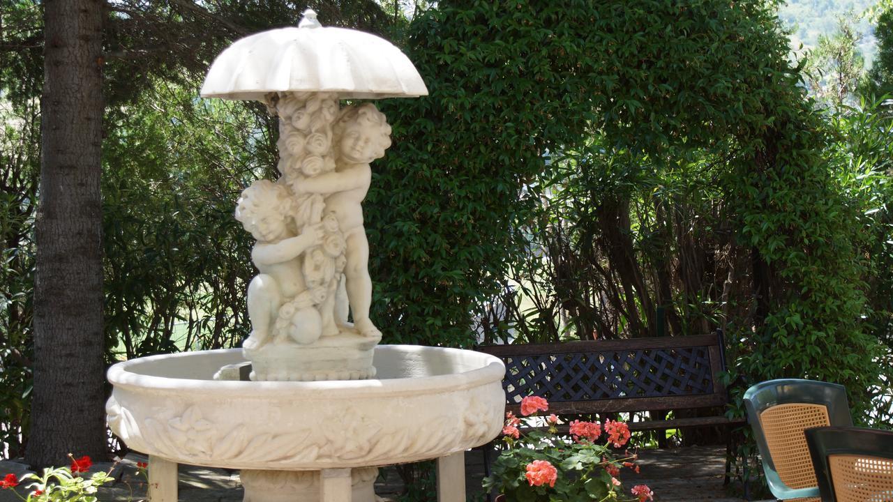 Villa Dei Romanzi 托尔托雷托 外观 照片