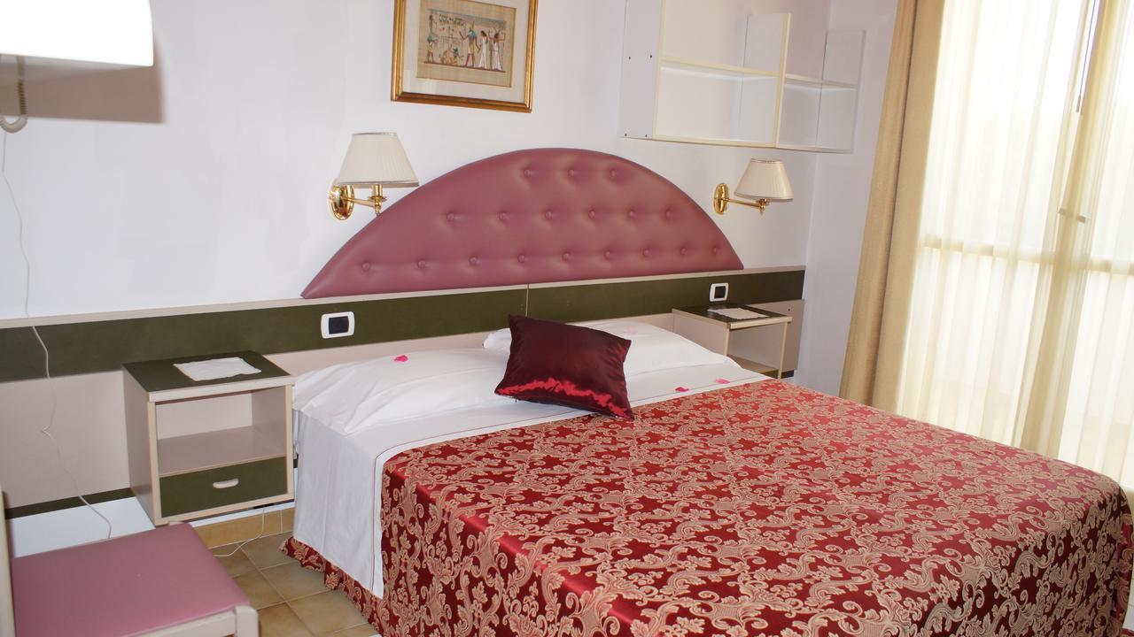 Villa Dei Romanzi 托尔托雷托 外观 照片